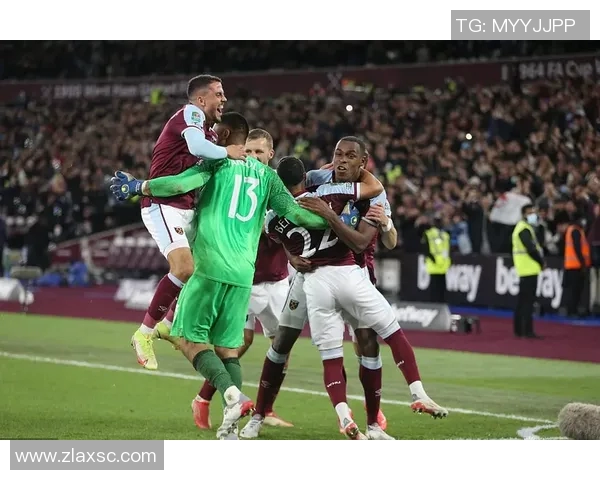 南美杯奥伊金斯客场逼平晋级